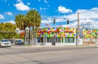 400 E 41st St, Hialeah, FL 33013 photo 2