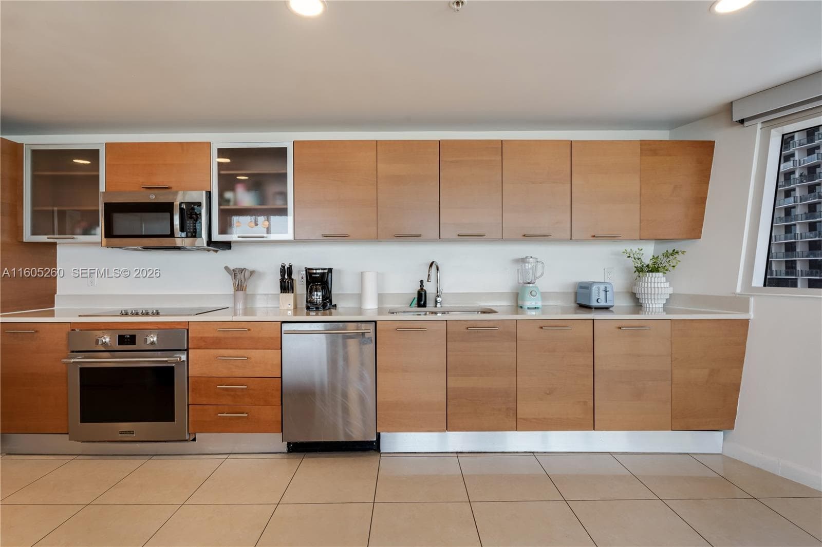 3250 NE 1st Ave # 715, Miami, FL 33137 photo 3