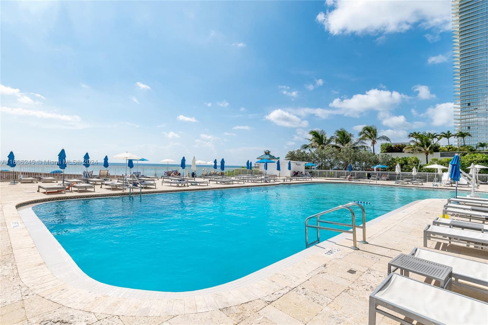 19201 Collins Ave # 318, Sunny Isles Beach, FL 33160 photo 3