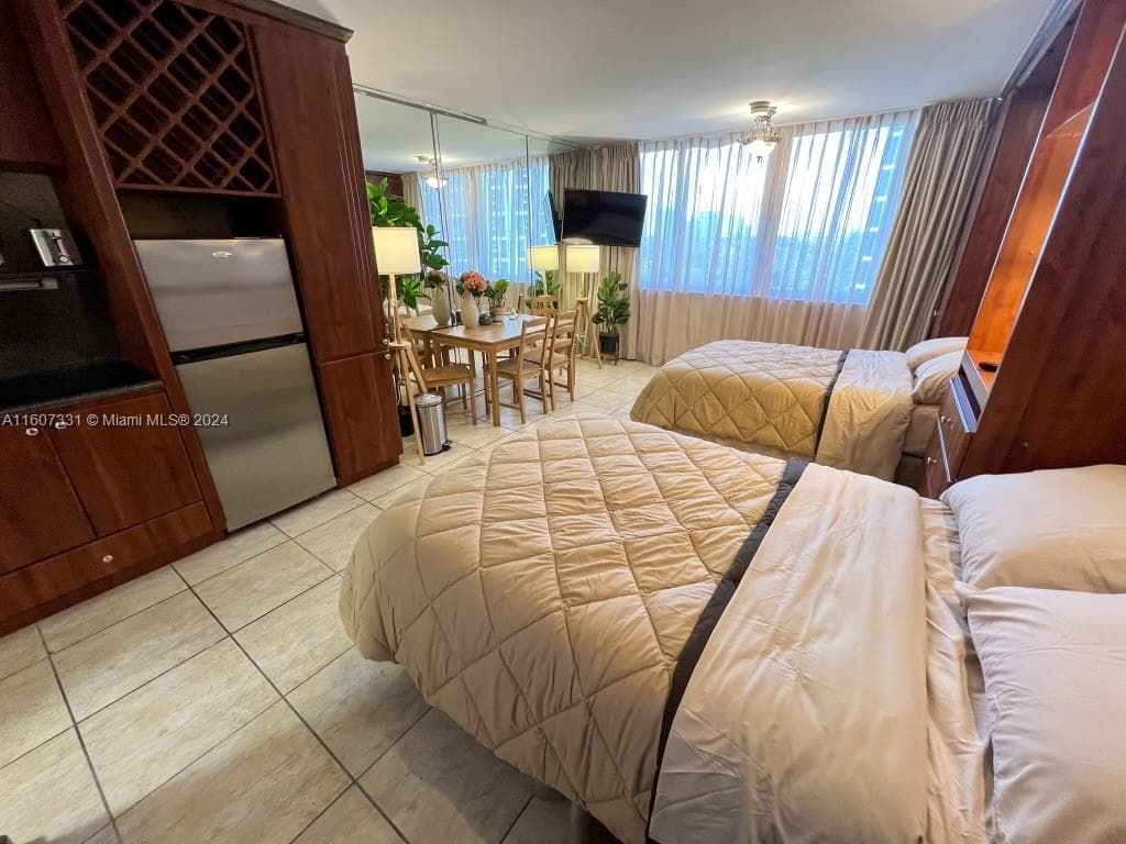 19201 Collins AveAVAILNOW # 428, Sunny Isles Beach, FL 33160 photo 3