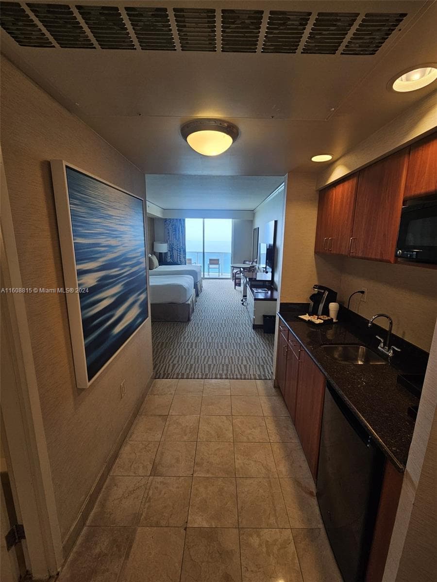 18001 Collins Ave # 2112, Sunny Isles Beach, FL 33160 photo 4