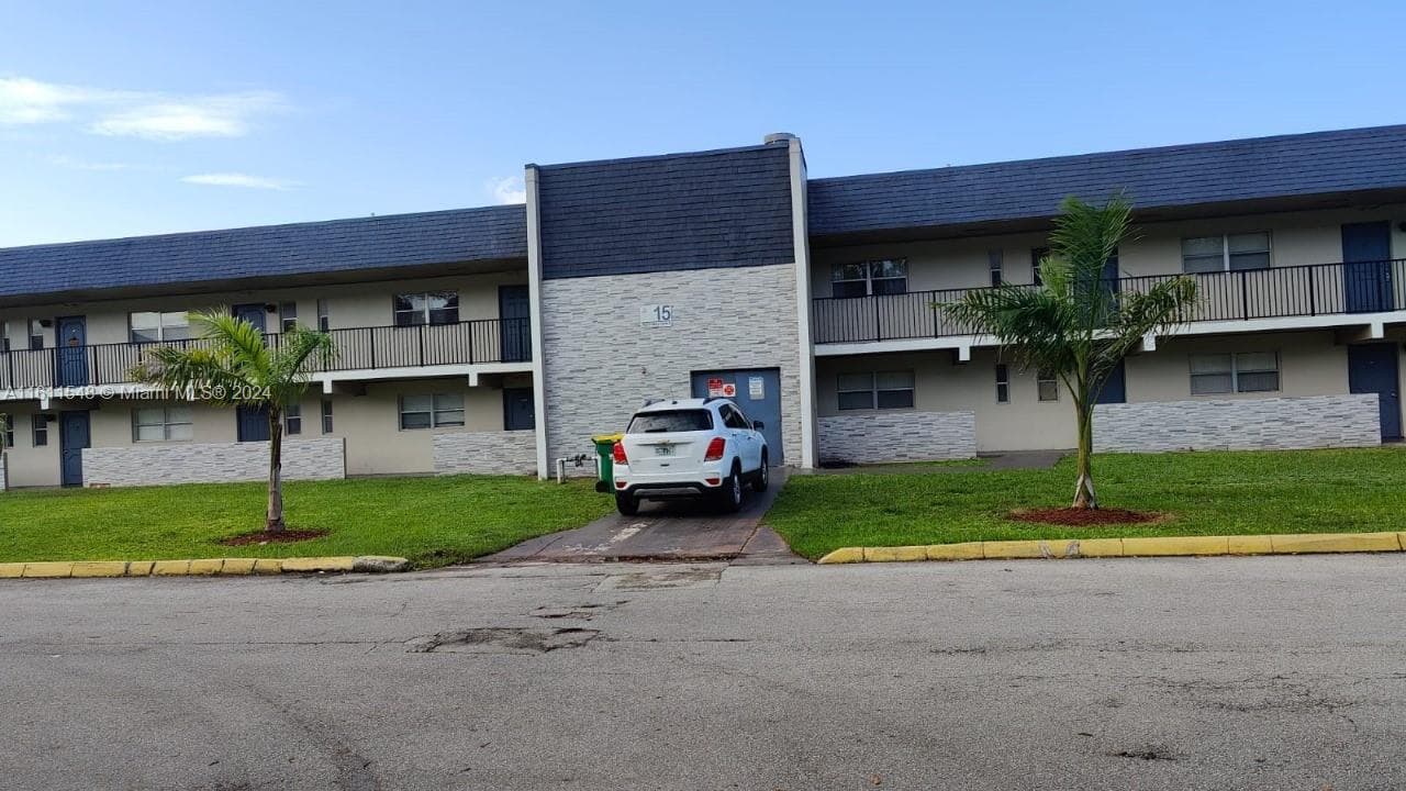 7925 S Colony Cir S # 210, Tamarac, FL 33321 photo 3