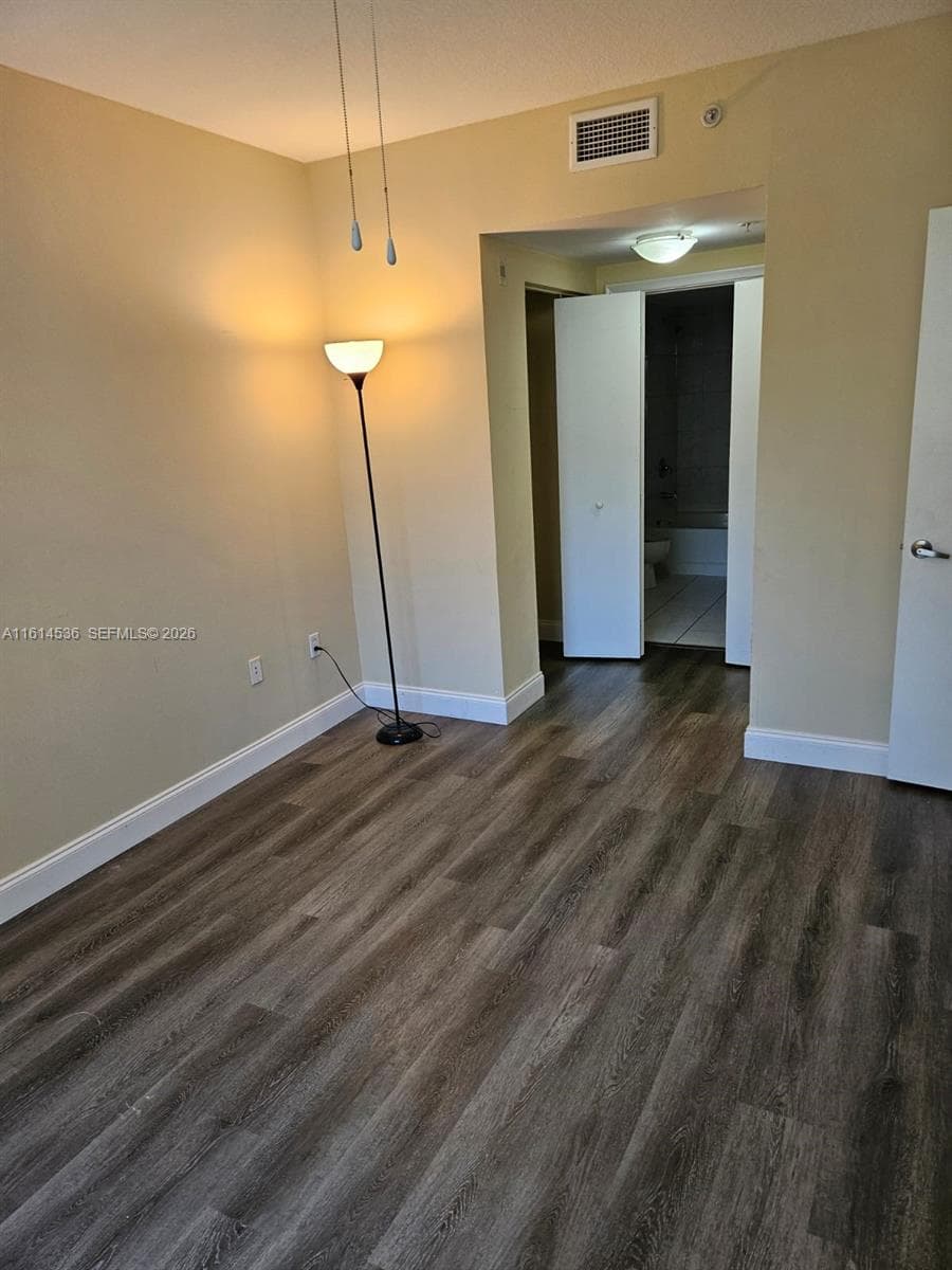 2775 NE NE 187th ST # 323, Aventura, FL 33180 photo 2