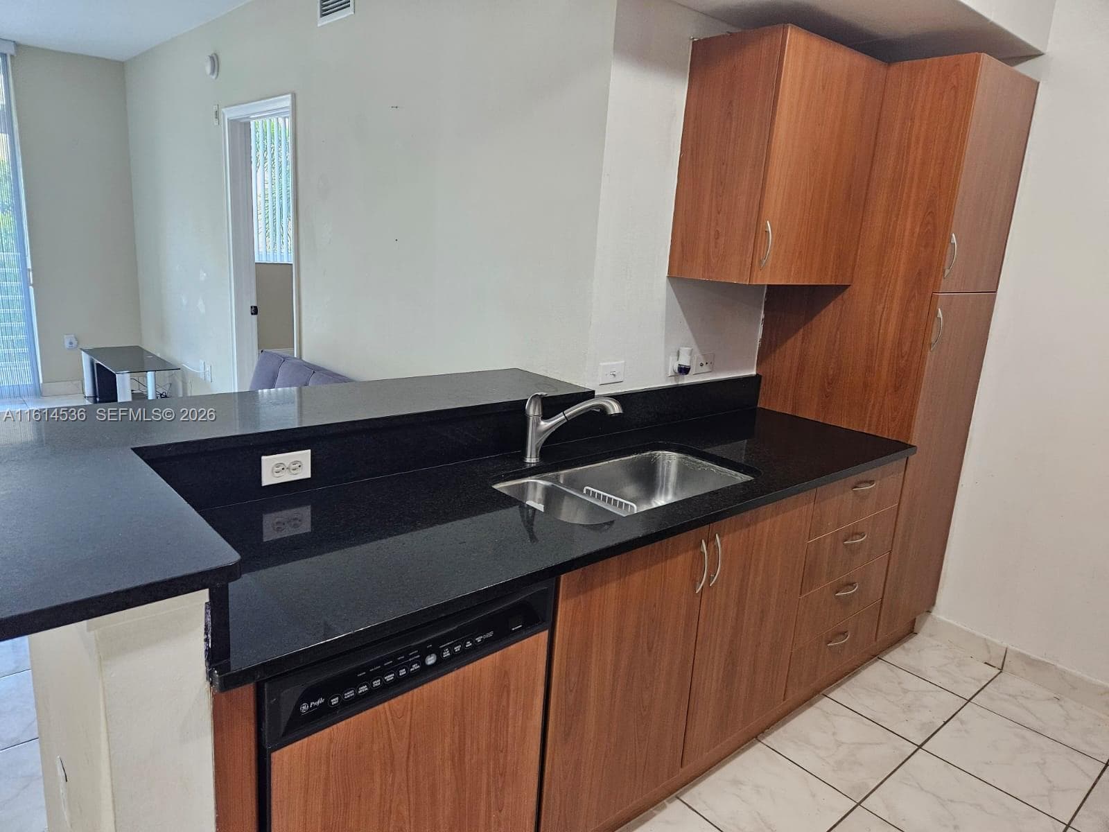 2775 NE NE 187th ST # 323, Aventura, FL 33180 photo 3