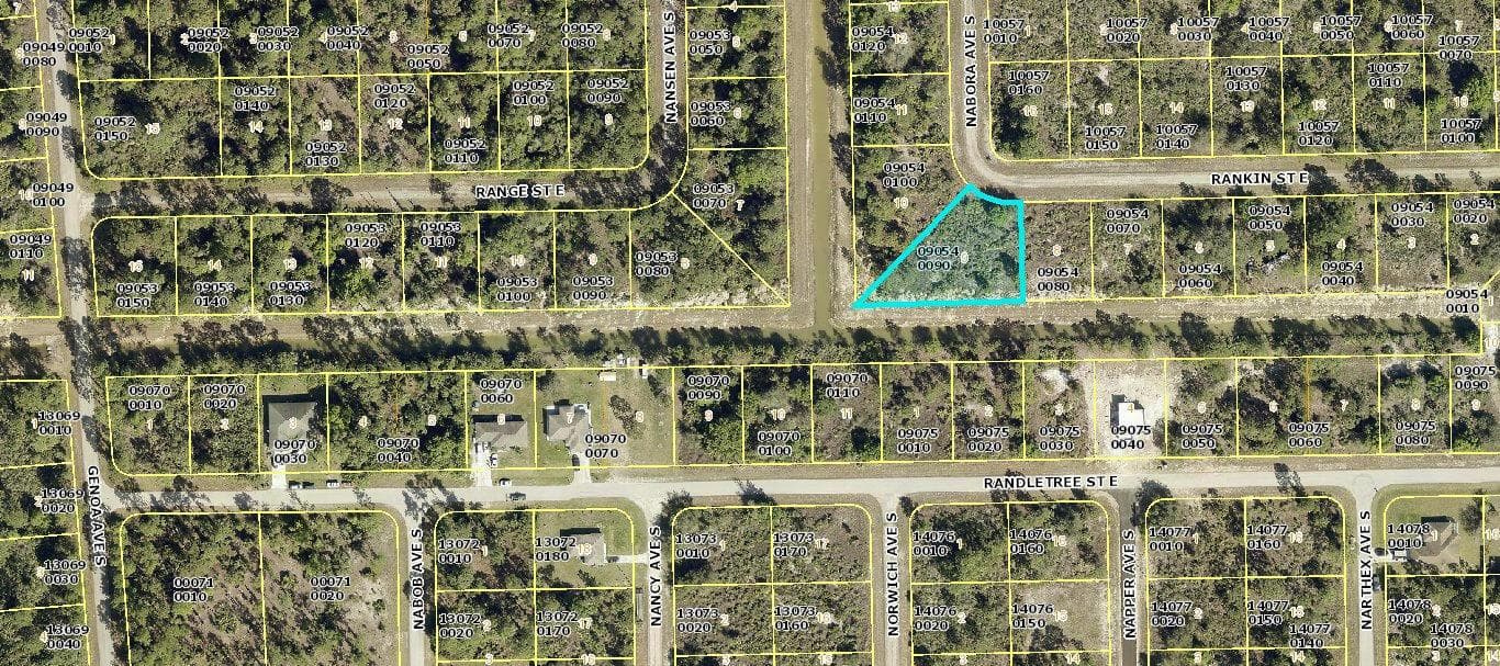 1130 Rankin Street E, Lehigh Acres, FL 33974 photo 3