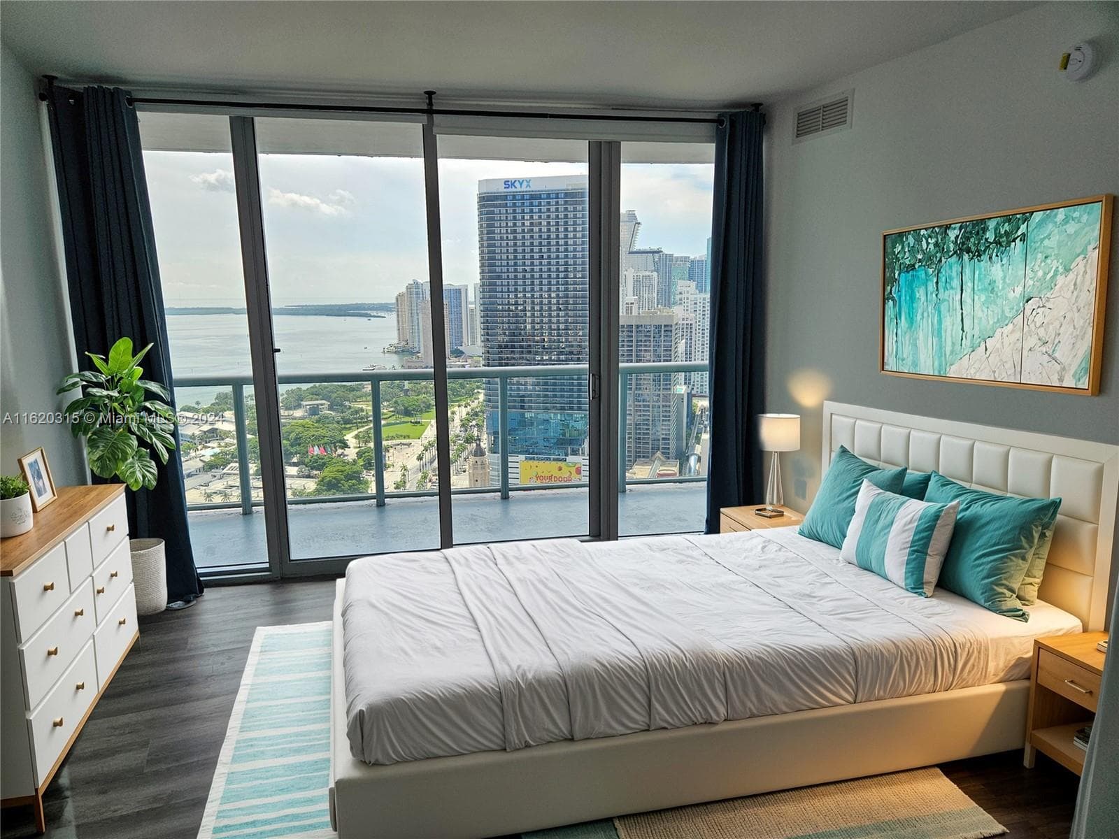 888 Biscayne Blvd # 4001, Miami, FL 33132 photo 5