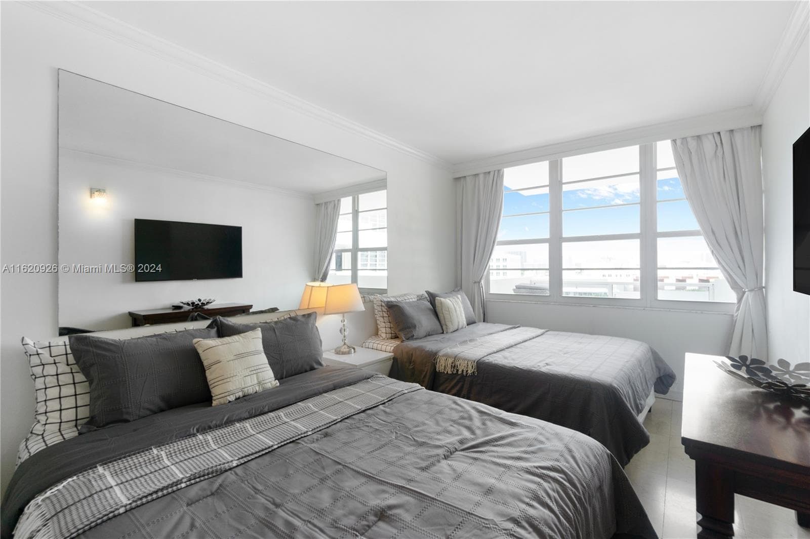 100 Lincoln Rd # 820, Miami Beach, FL 33139 photo 5