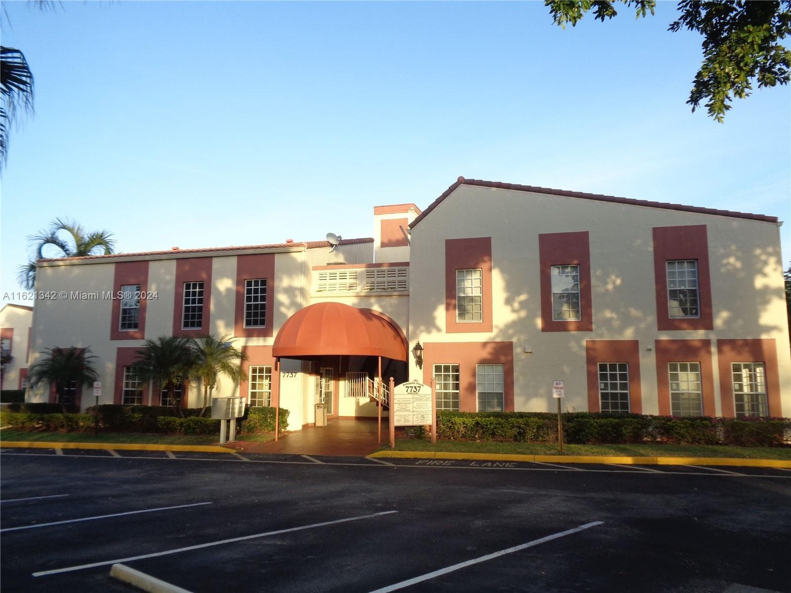 7737 N University Dr # #101, Tamarac, FL 33321