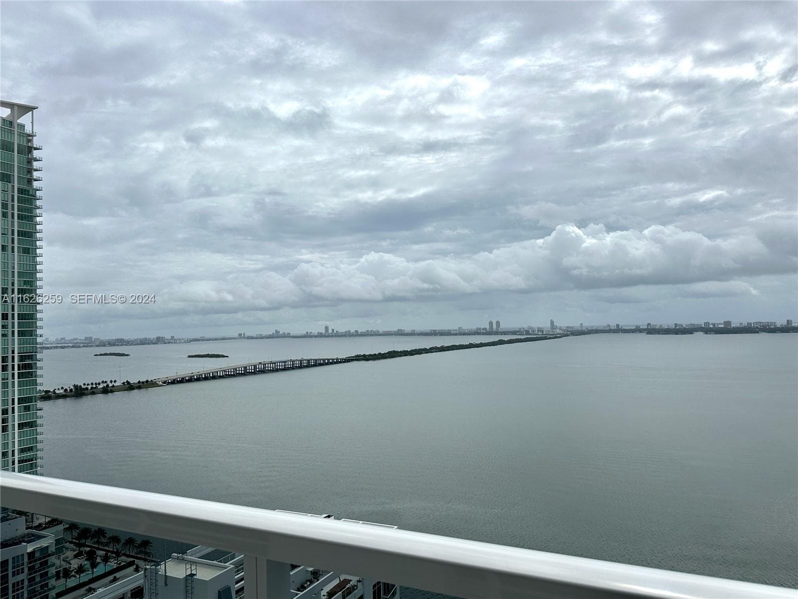 600 NE 27th St # 2302, Miami, FL 33137 photo 4