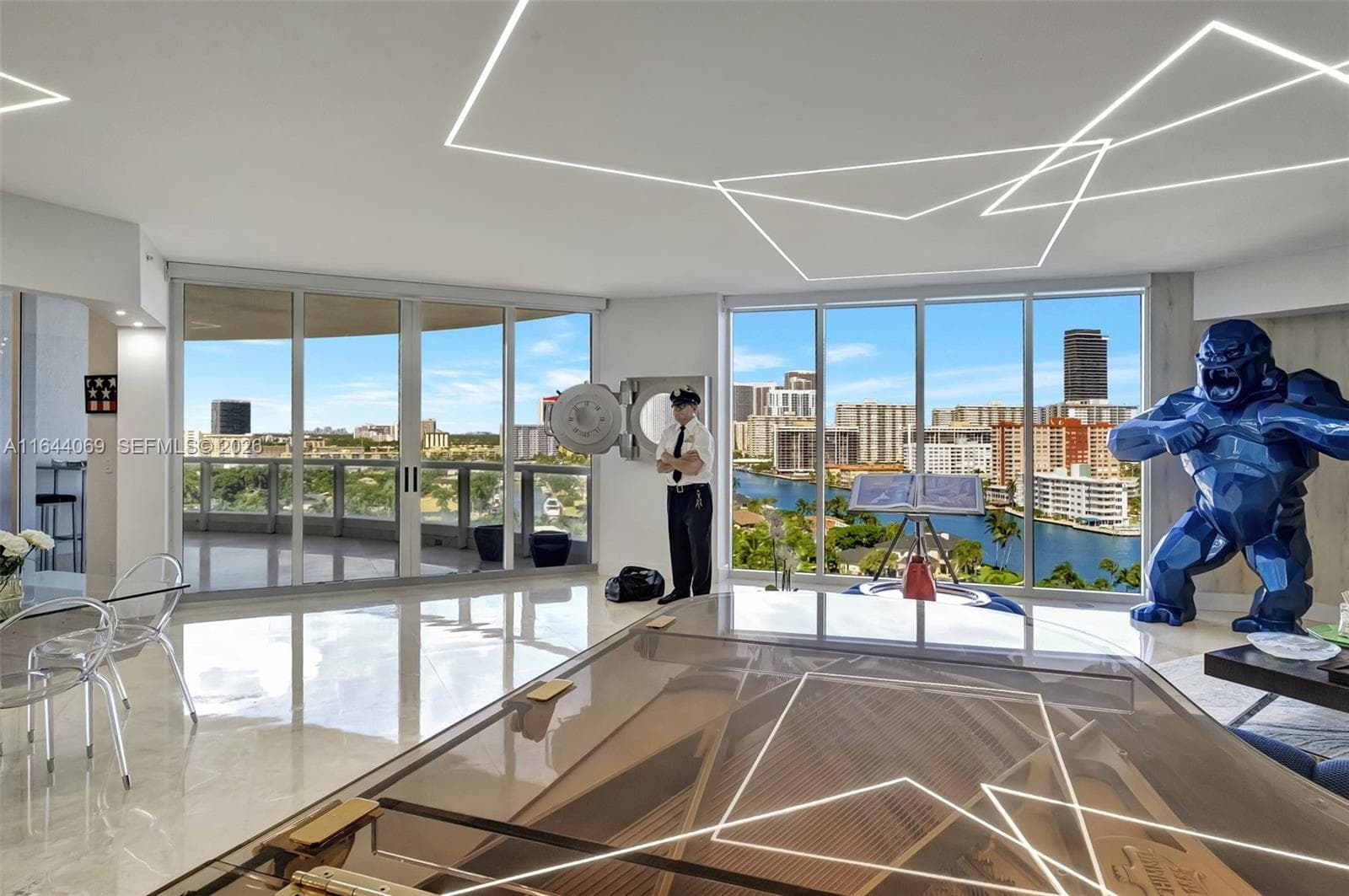 21200 Point Pl # 1204, Aventura, FL 33180 photo 2