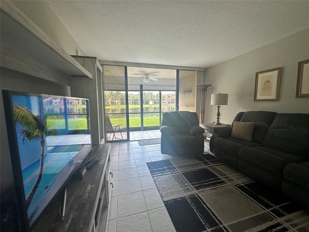 5609 Coral Lake # 109, Margate, FL 33063 photo 4