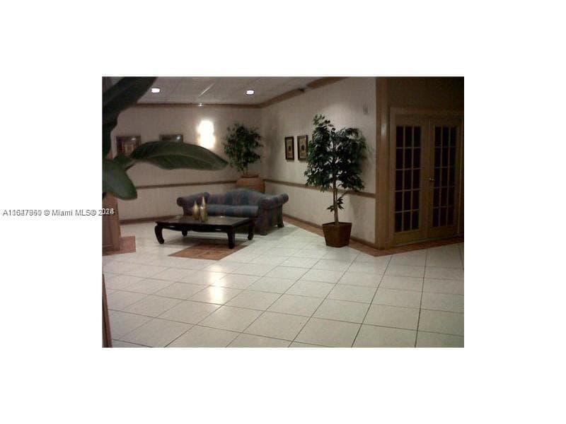 2750 NE 183rd St # 707, Aventura, FL 33160 photo 2