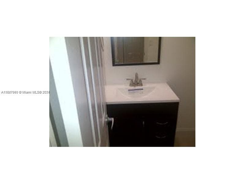 2750 NE 183rd St # 707, Aventura, FL 33160 photo 4