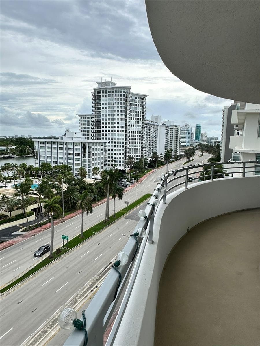 5555 Collins Ave # 10B, Miami Beach, FL 33140 photo 2