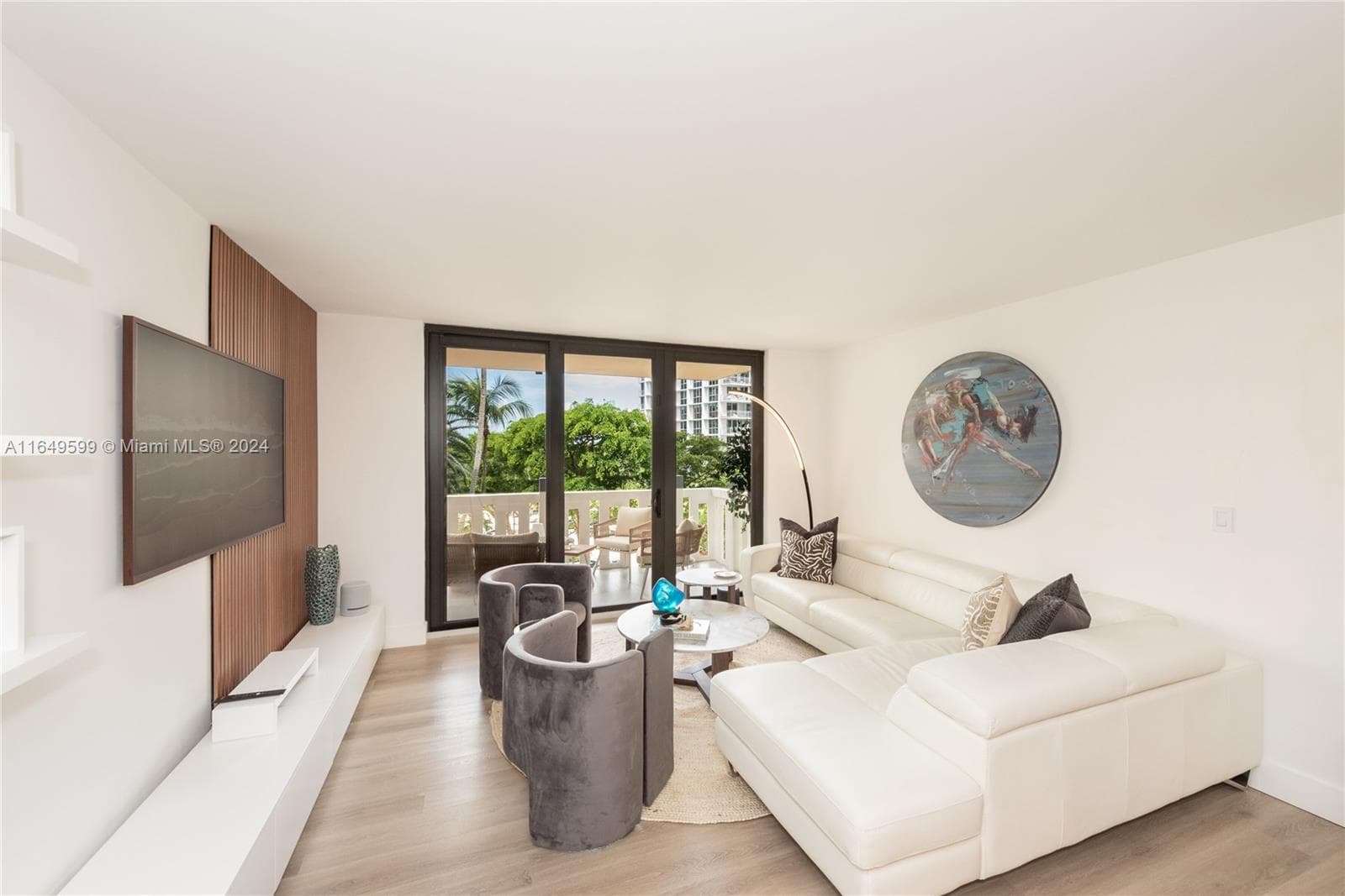 1111 Crandon Blvd # A306, Key Biscayne, FL 33149 photo 2