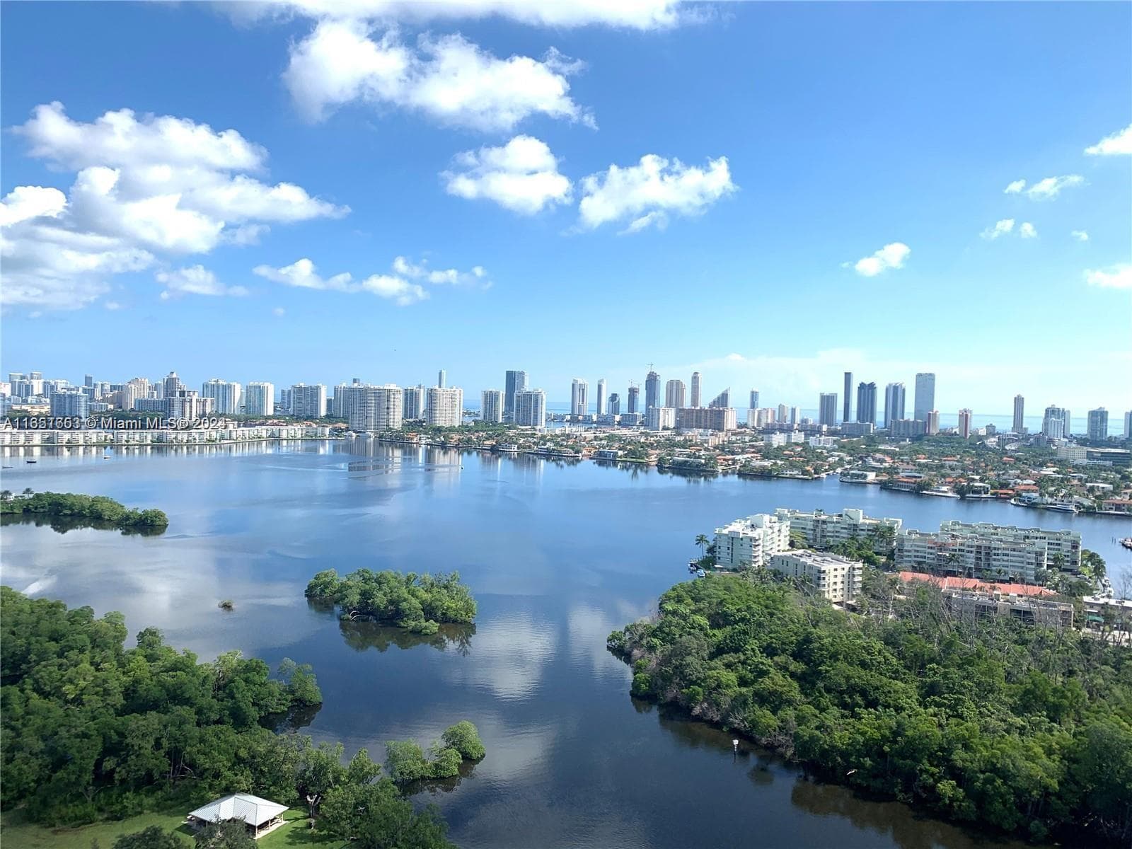 16385 Biscayne Blvd # 1201, North Miami Beach, FL 33160 photo 3