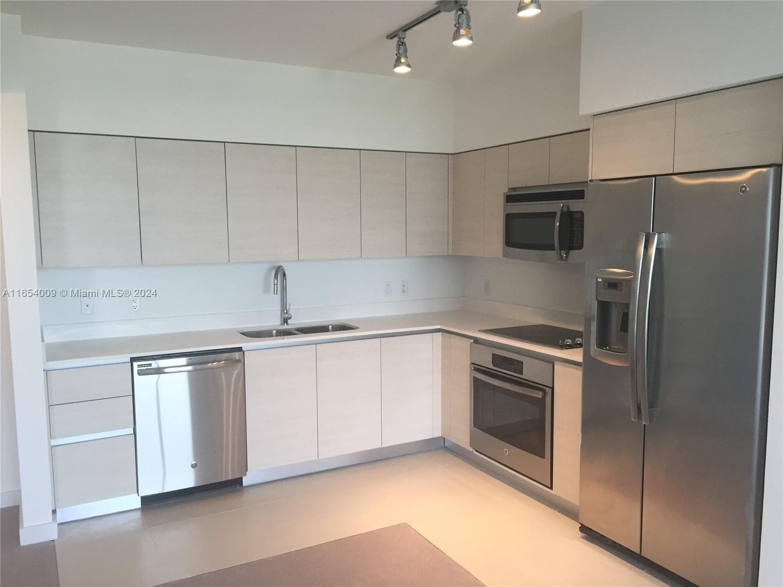 4250 Biscayne Blvd # 1211, Miami, FL 33137