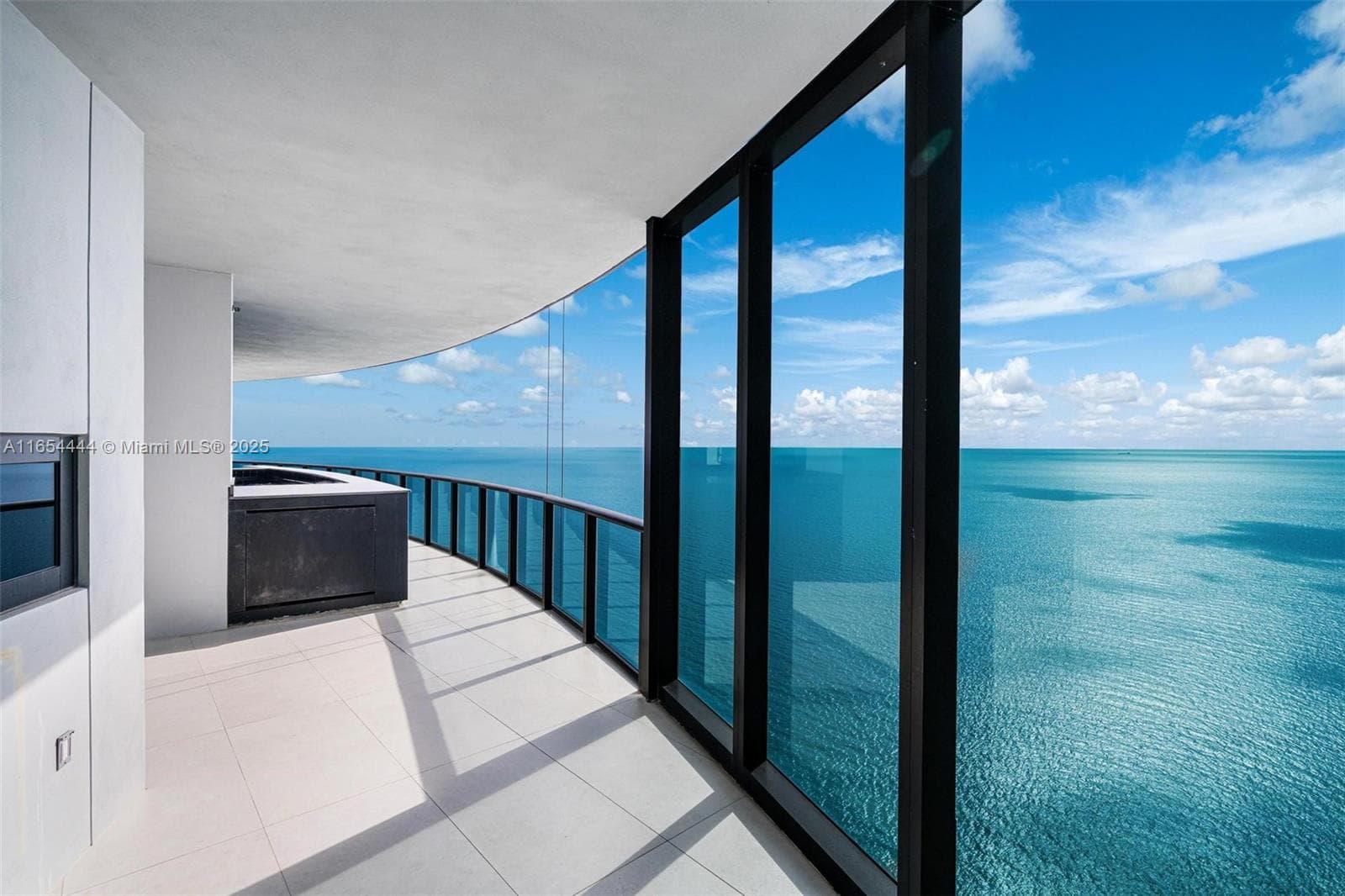 18555 Collins Ave # 5001, Sunny Isles Beach, FL 33160