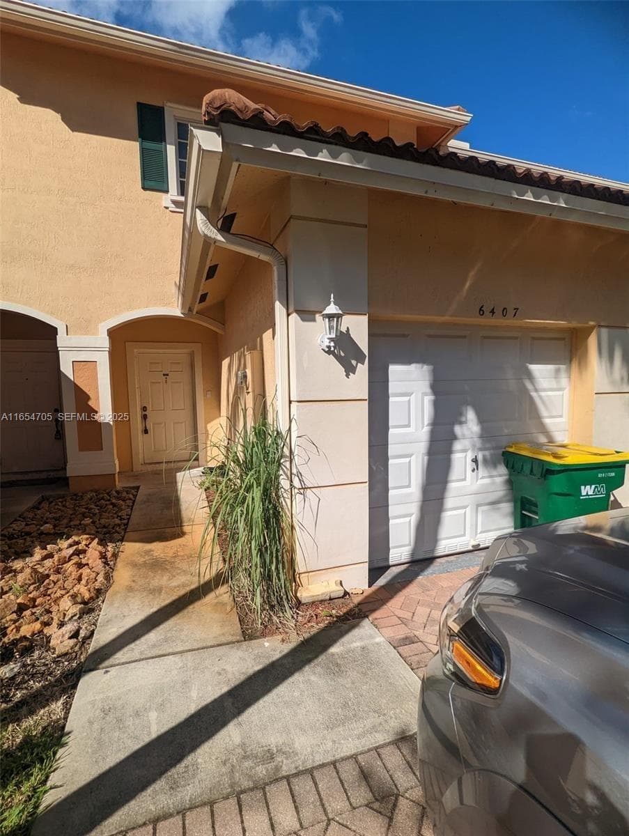 6407 Catalina Ln # 6407, Tamarac, FL 33321 photo 3