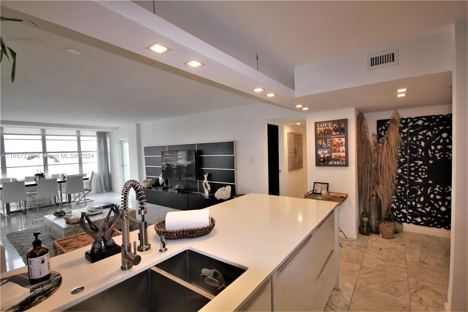 5151 Collins Ave # 933, Miami Beach, FL 33140 photo 2