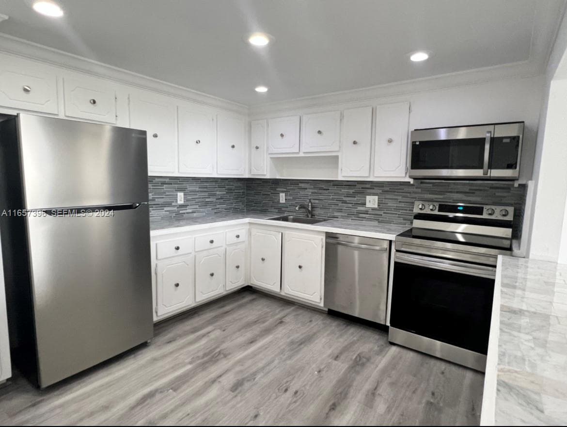13499 Biscayne Blvd # 1205, North Miami, FL 33181 photo 2