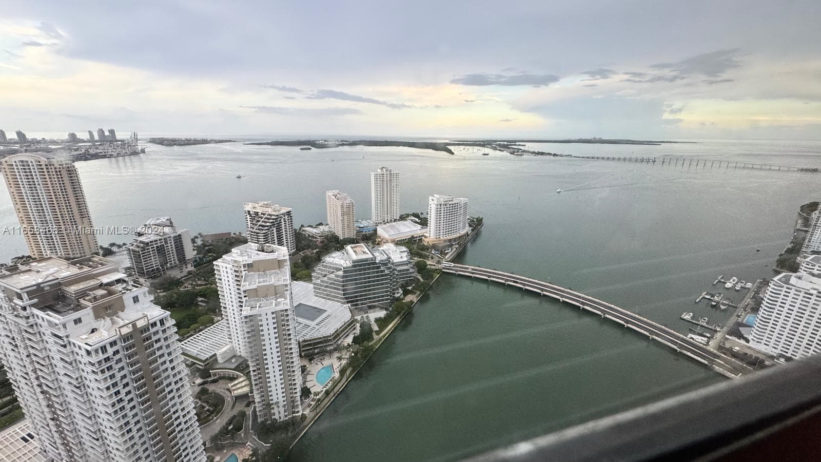 495 Brickell Ave # 4902, Miami, FL 33131 photo 2
