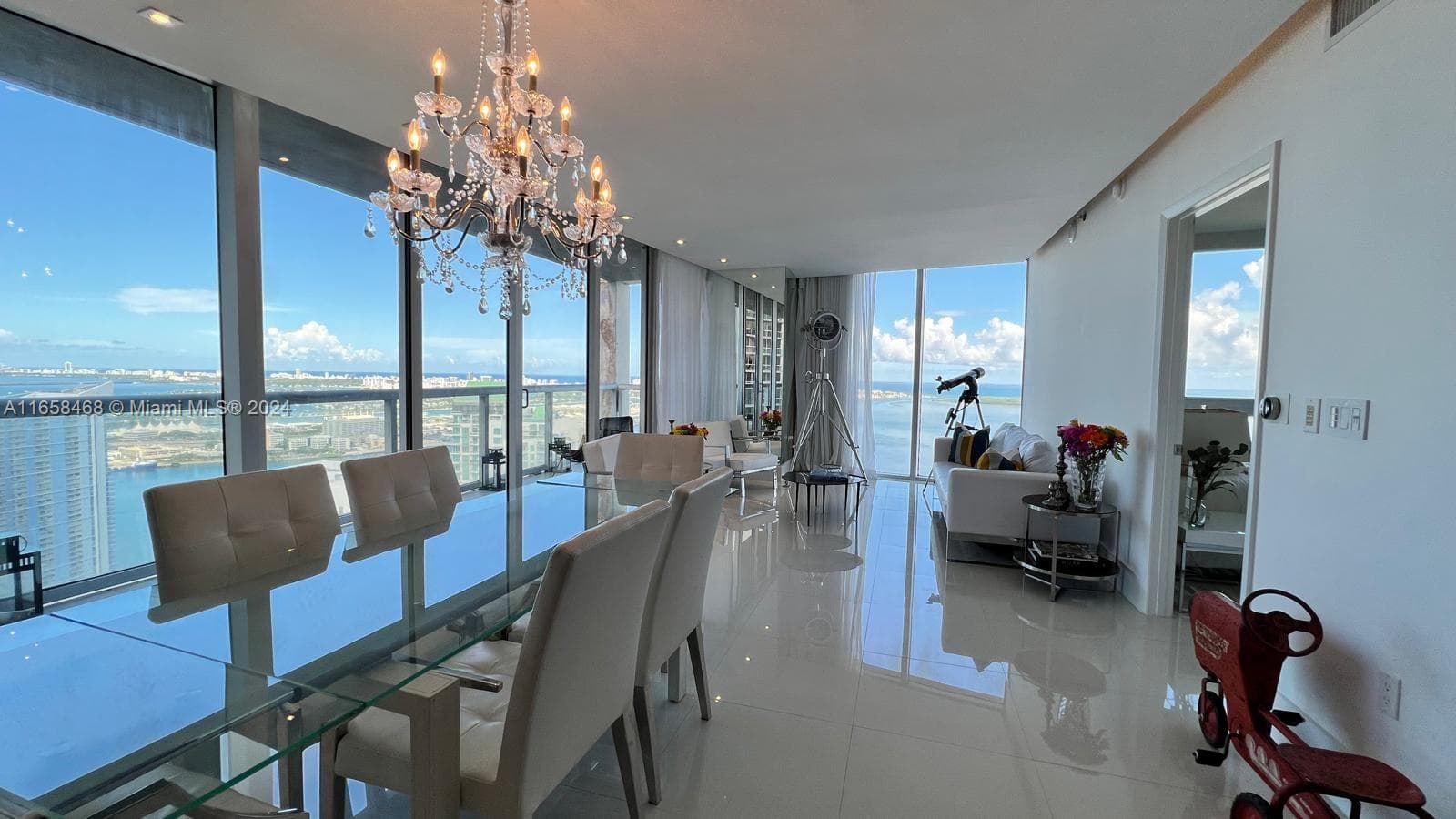 495 Brickell Ave # 4902, Miami, FL 33131 photo 4
