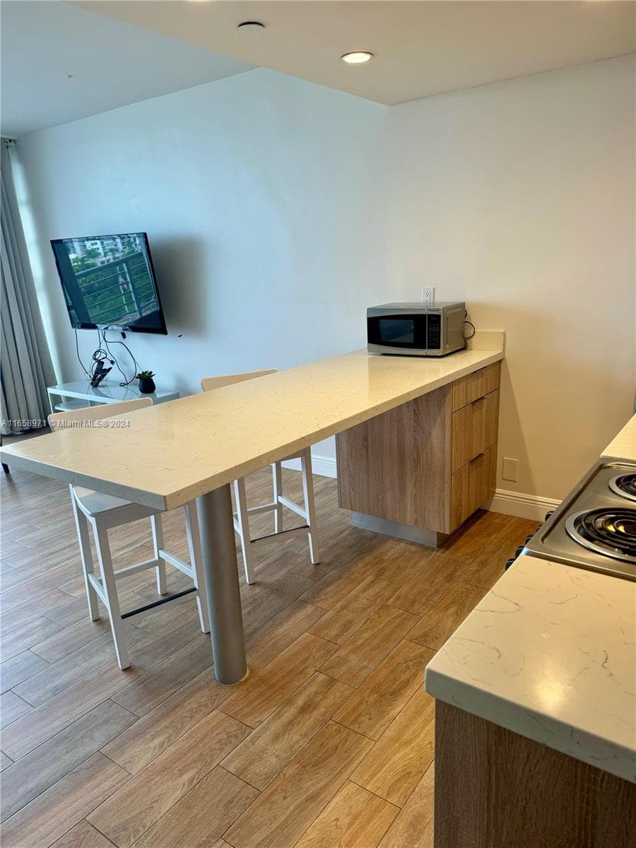 1720 Harrison St # 15F, Hollywood, FL 33020 photo 3