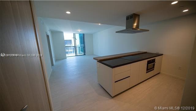 1000 Brickell Plz # 4905, Miami, FL 33131 photo 5