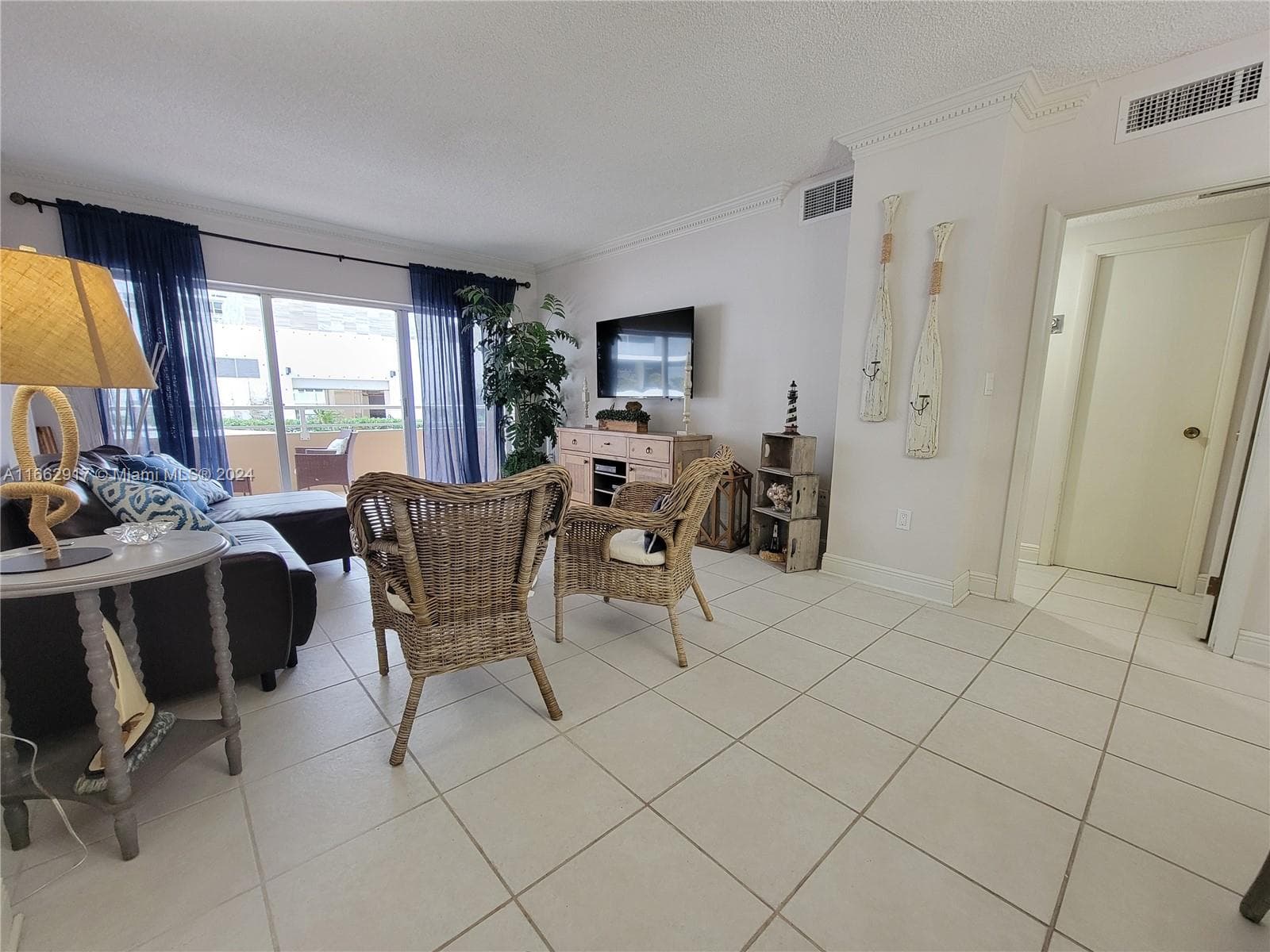1980 S Ocean Dr # 2C, Hallandale Beach, FL 33009 photo 4