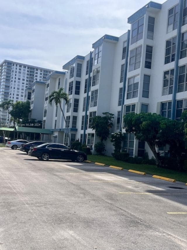 17570 Atlantic Blvd # 401, Sunny Isles Beach, FL 33160 photo 4
