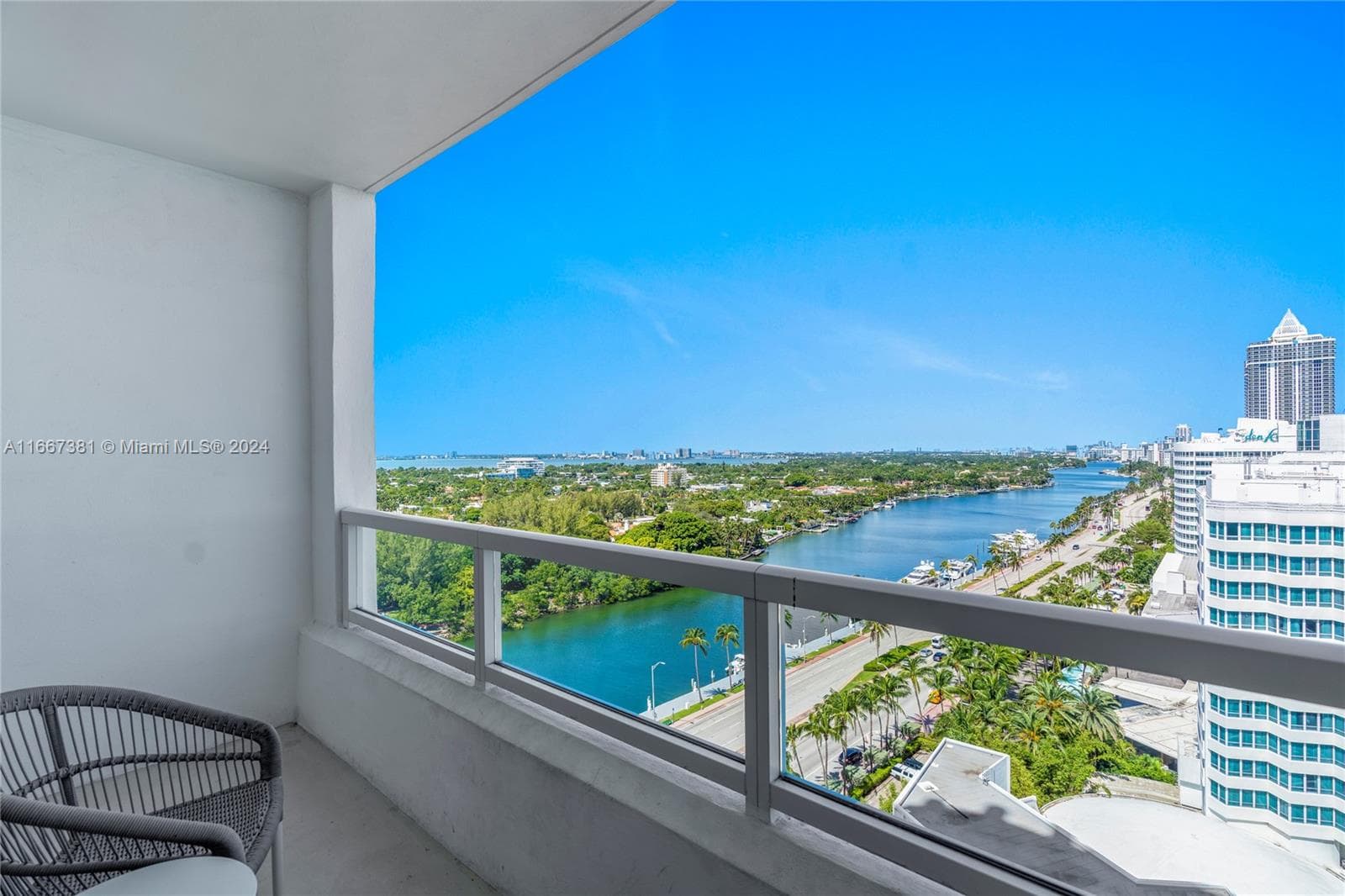 4401 Collins Ave # 1709, Miami Beach, FL 33140 photo 2