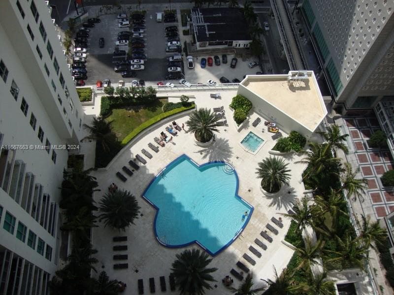 300 S Biscayne Blvd # T-1703, Miami, FL 33131