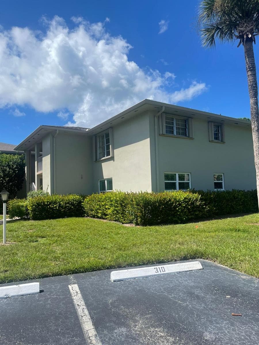 29 Lake Vista Trail # 201, Port St. Lucie, FL 34952 photo 2