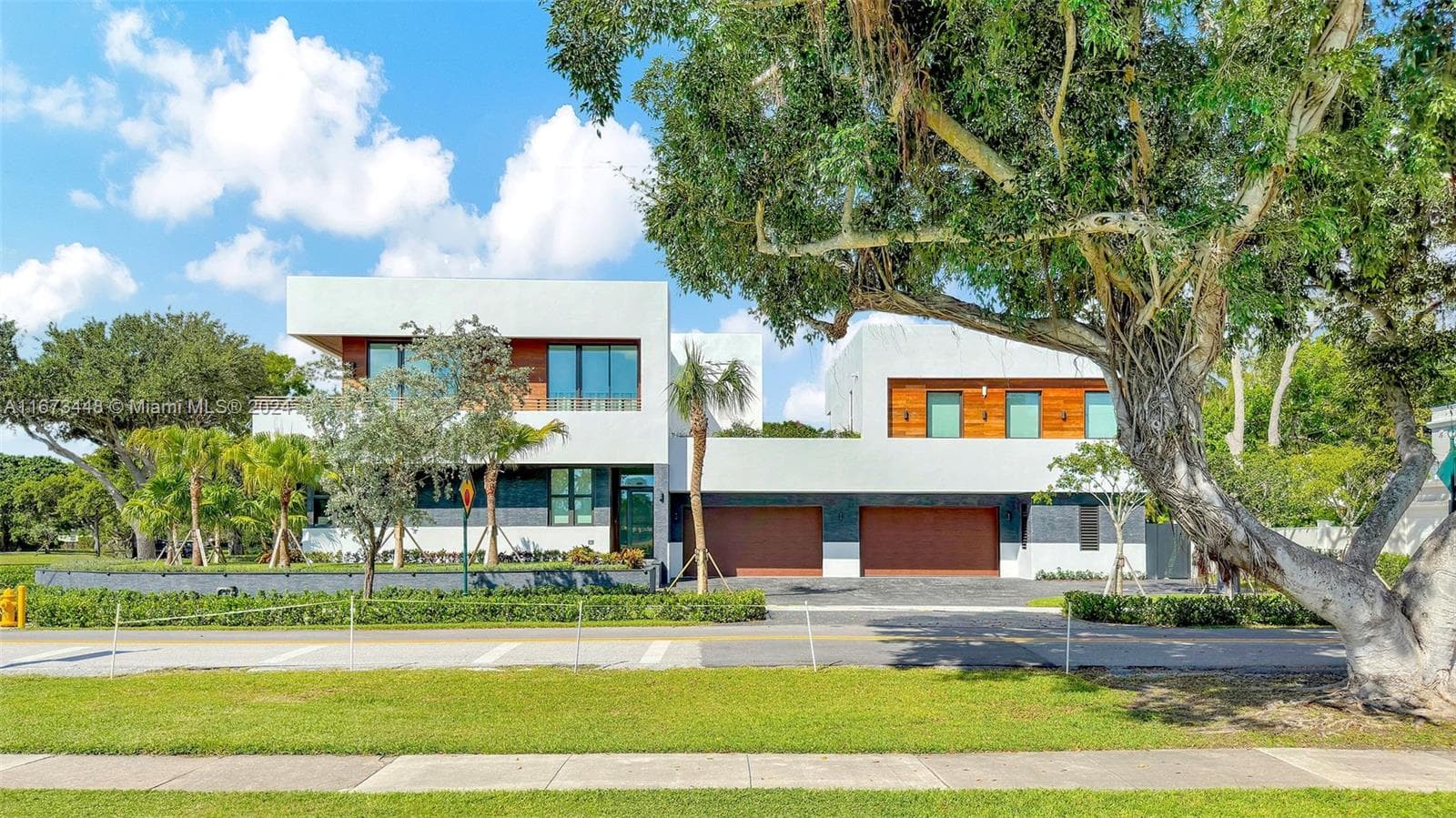 9860 NE 5th Avenue Rd, Miami Shores, FL 33138 photo 5