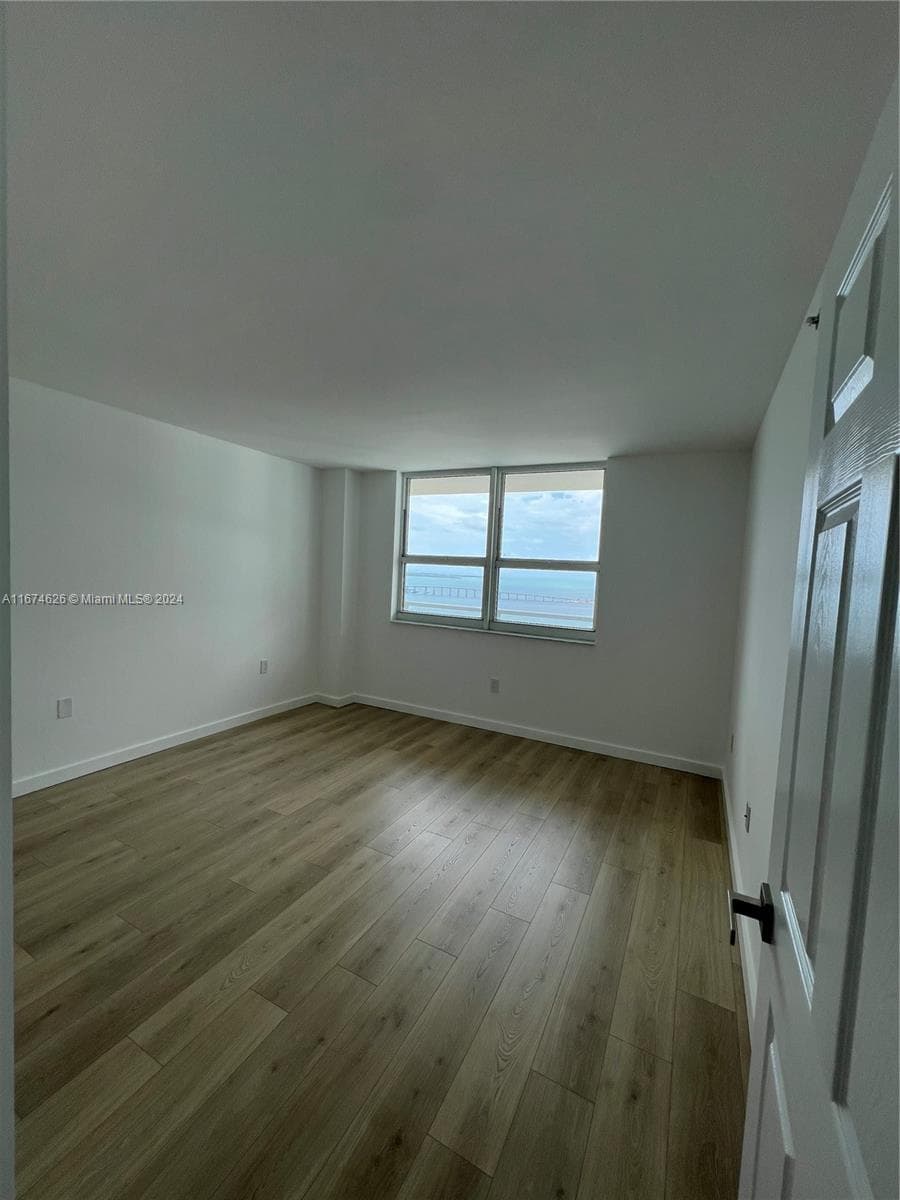 1155 Brickell Bay Dr # 3205, Miami, FL 33131 photo 5