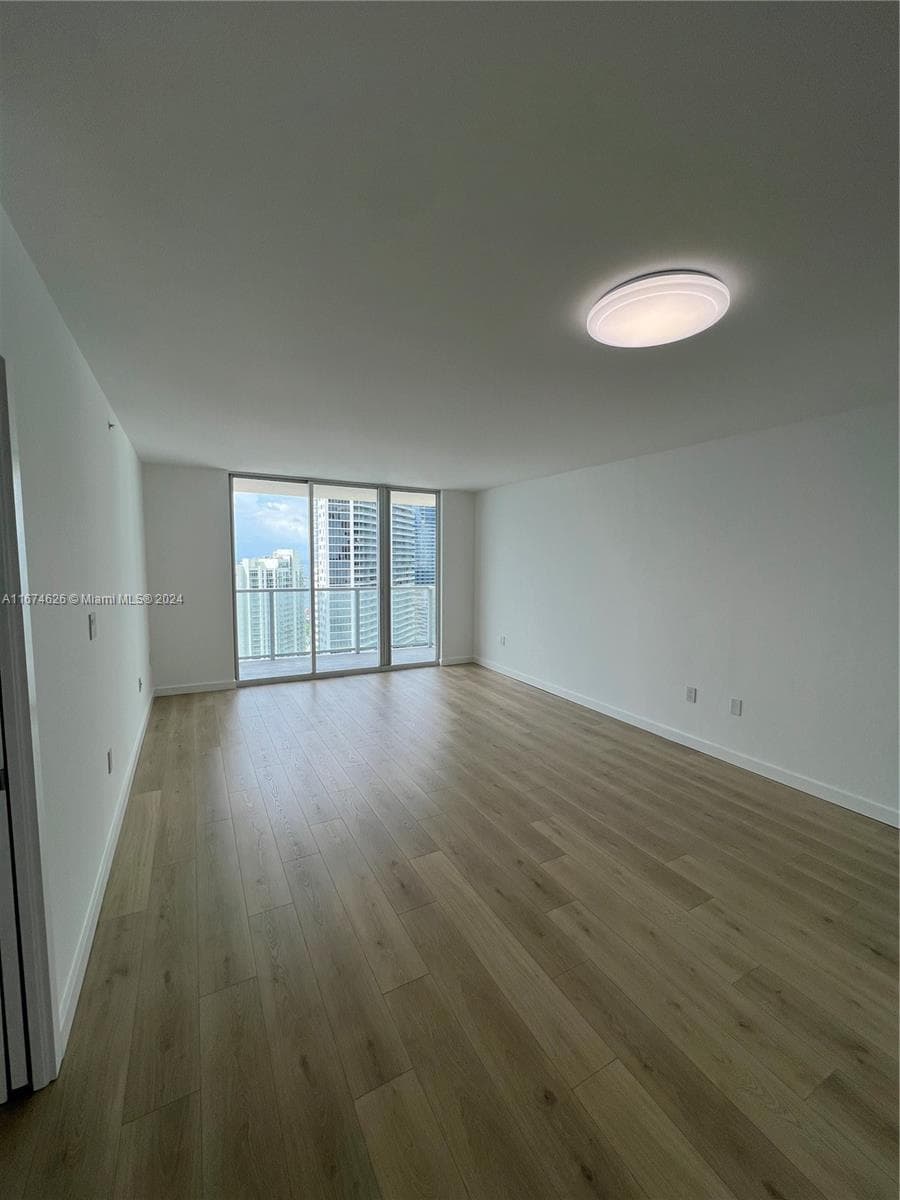 1155 Brickell Bay Dr # 3205, Miami, FL 33131 photo 4