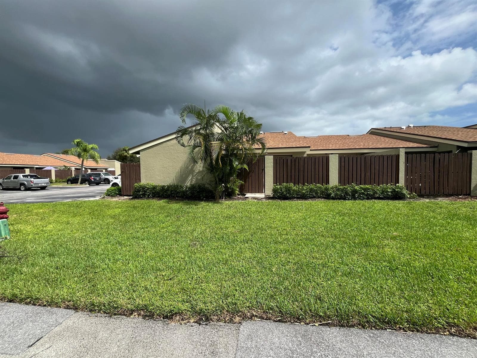 172 Meadows Drive, Boynton Beach, FL 33436 photo 2