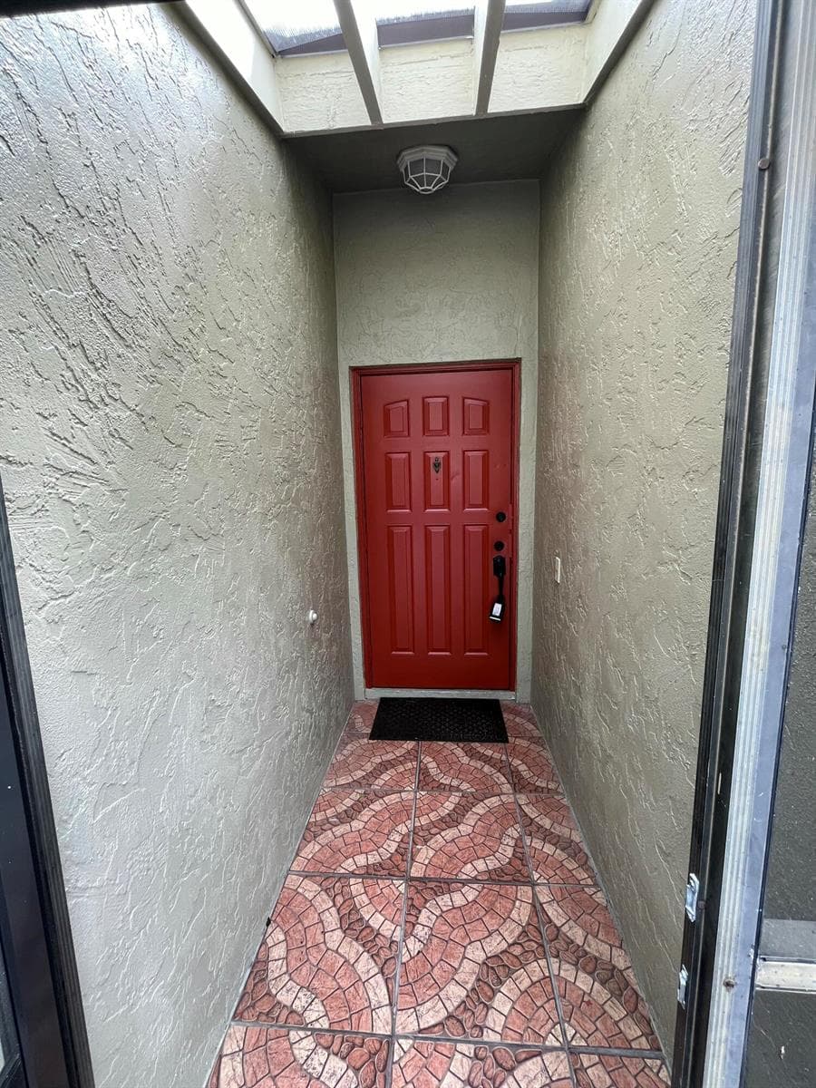 172 Meadows Drive, Boynton Beach, FL 33436 photo 3