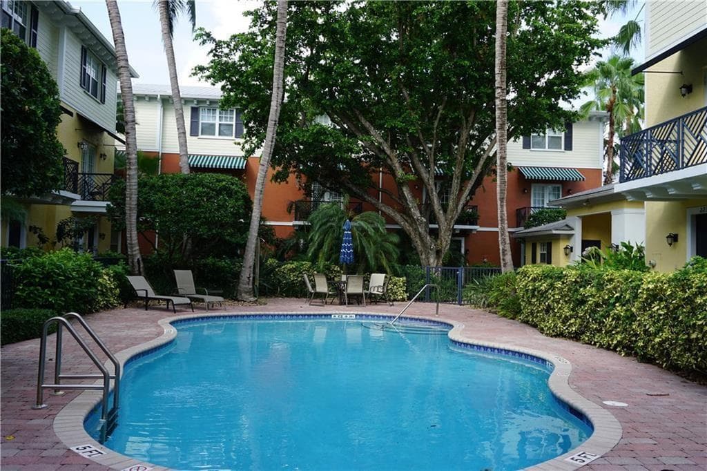 2299 NE 9th Avenue # 2299, Wilton Manors, FL 33305 photo 3