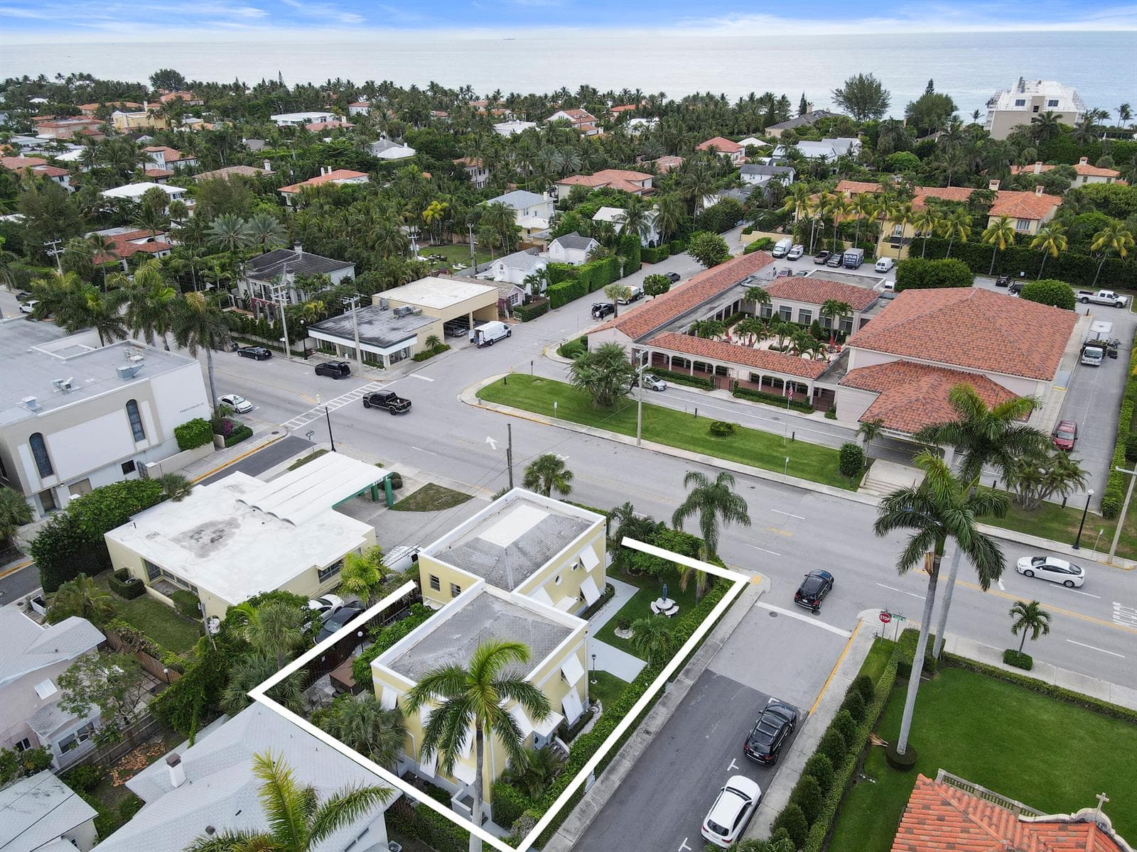 172 N County Road, Palm Beach, FL 33480 photo 2