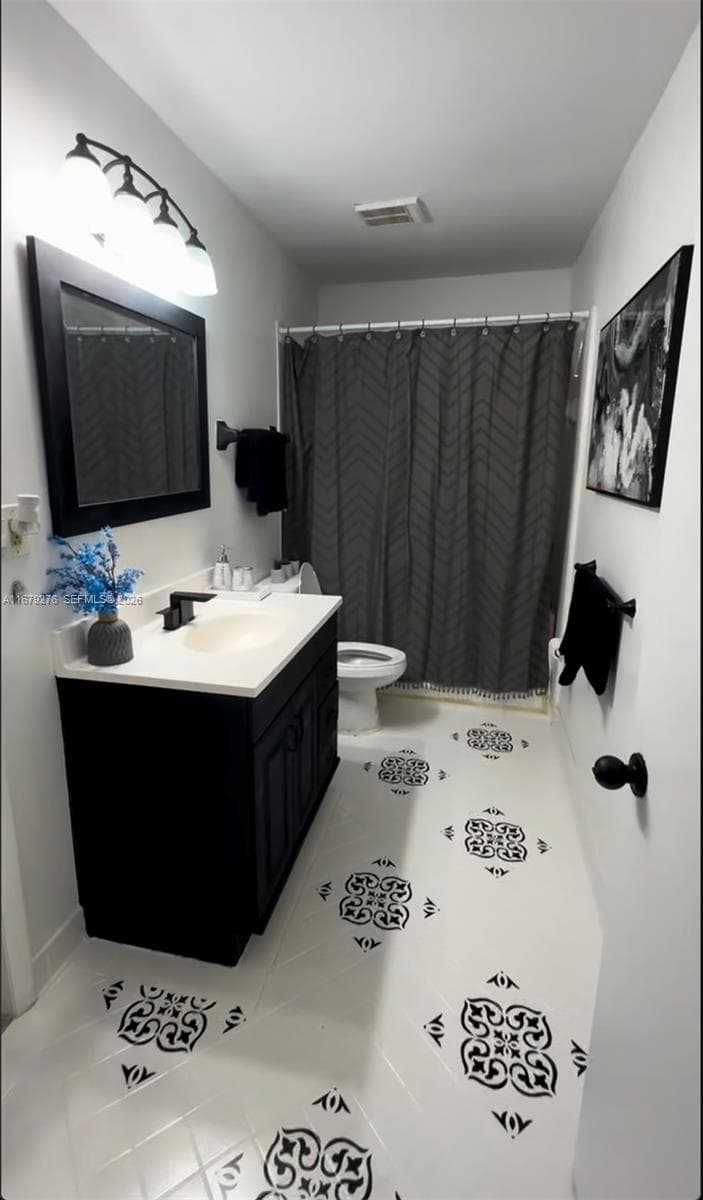 3405 NW 44th St # 104, Oakland Park, FL 33309 photo 4