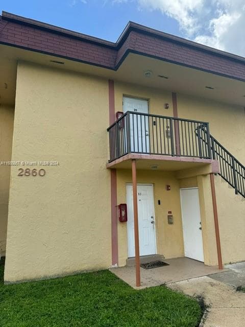 2860 NW 55th Ave # 2D, Lauderhill, FL 33313 photo 2