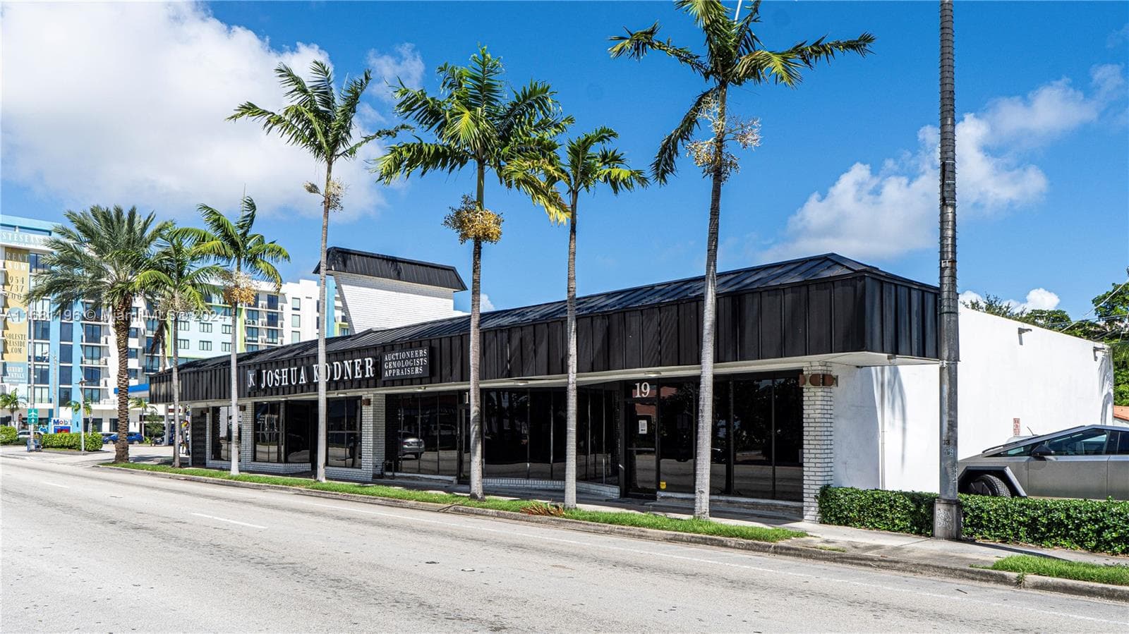 17 S Federal Hwy, Dania Beach, FL 33004 photo 2