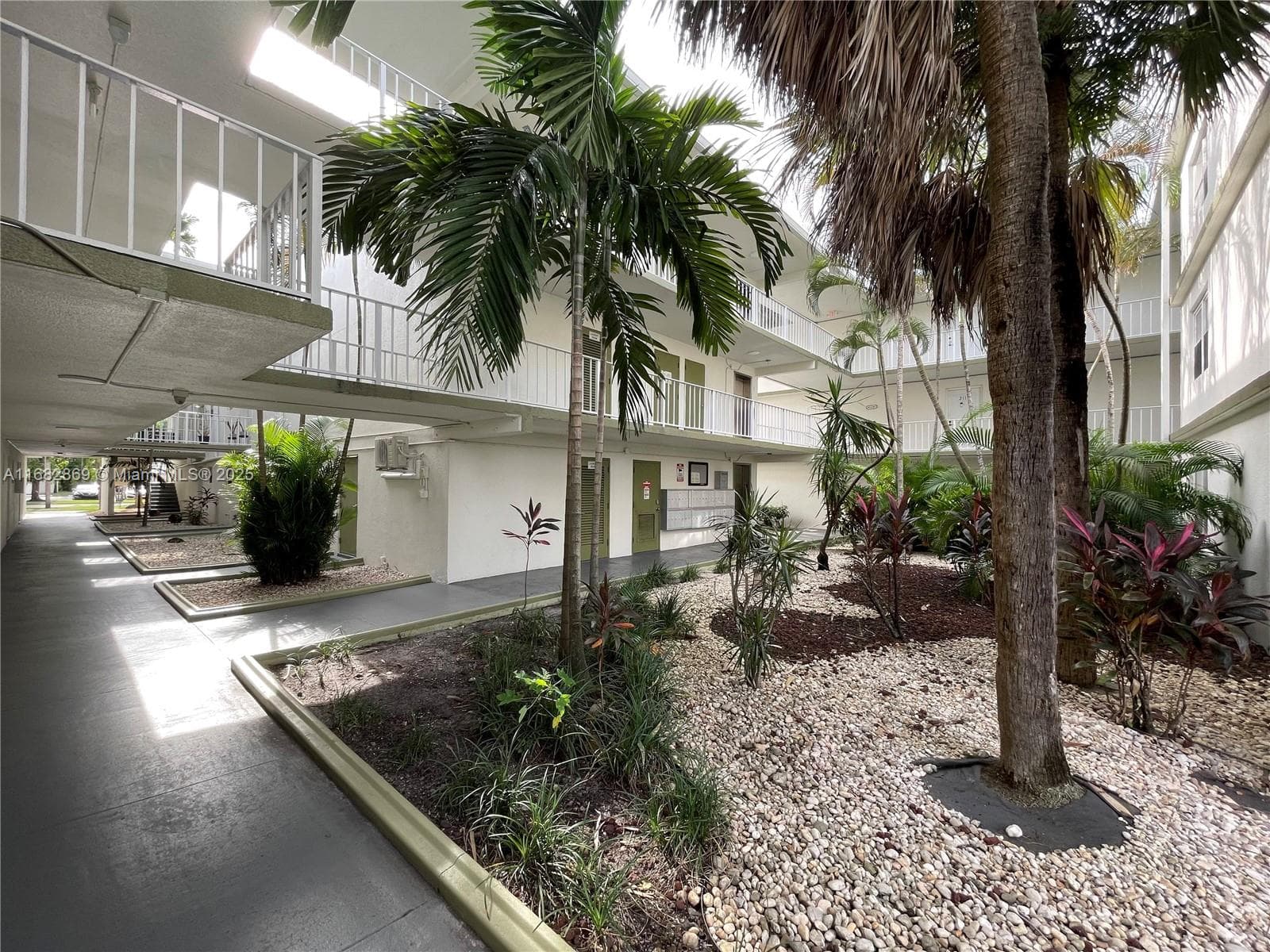 4255 N University Dr # 201, Sunrise, FL 33351 photo 2