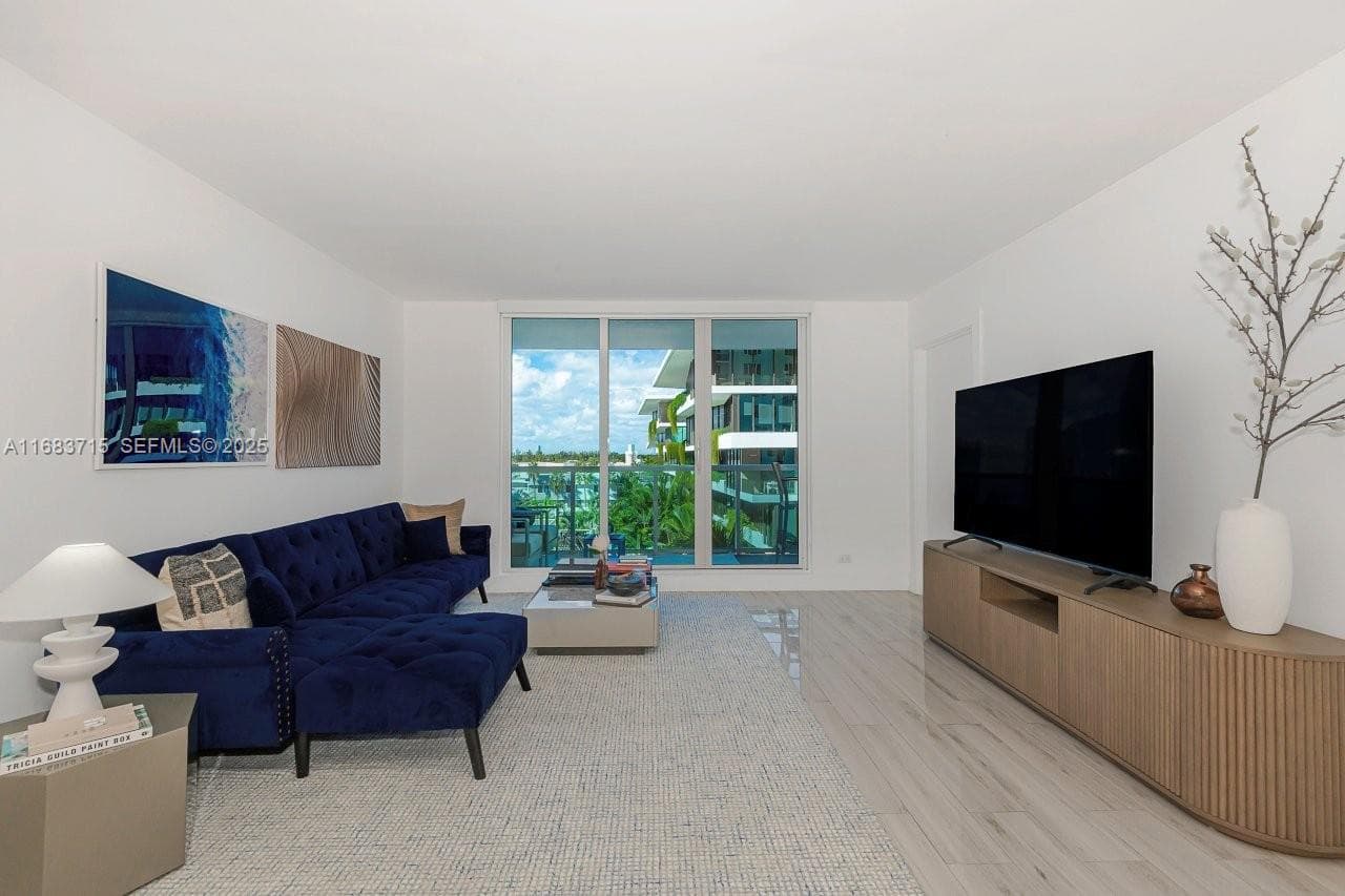 2301 Collins Ave # 534, Miami Beach, FL 33139 photo 4