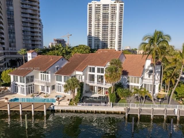 19555 NE 37th Ave, Aventura, FL 33180 photo 2