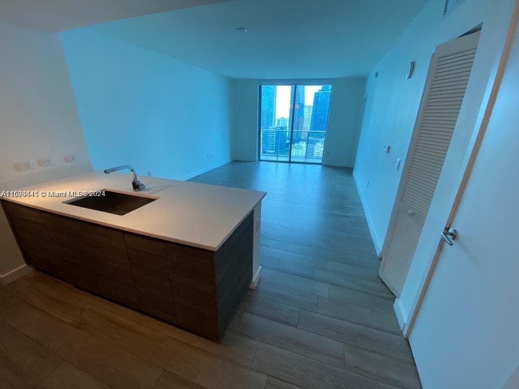 1100 S Miami Ave # 2602, Miami, FL 33130 photo 3
