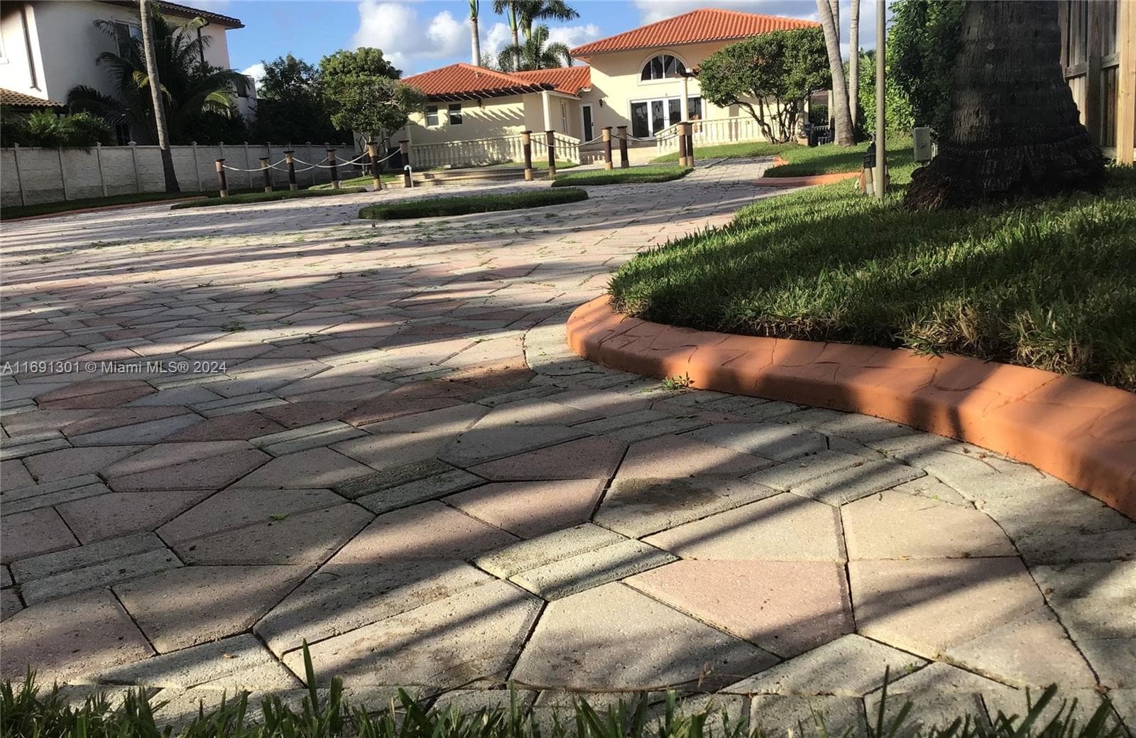 13460 SW 32nd ST, Kendall, FL 33175 photo 4