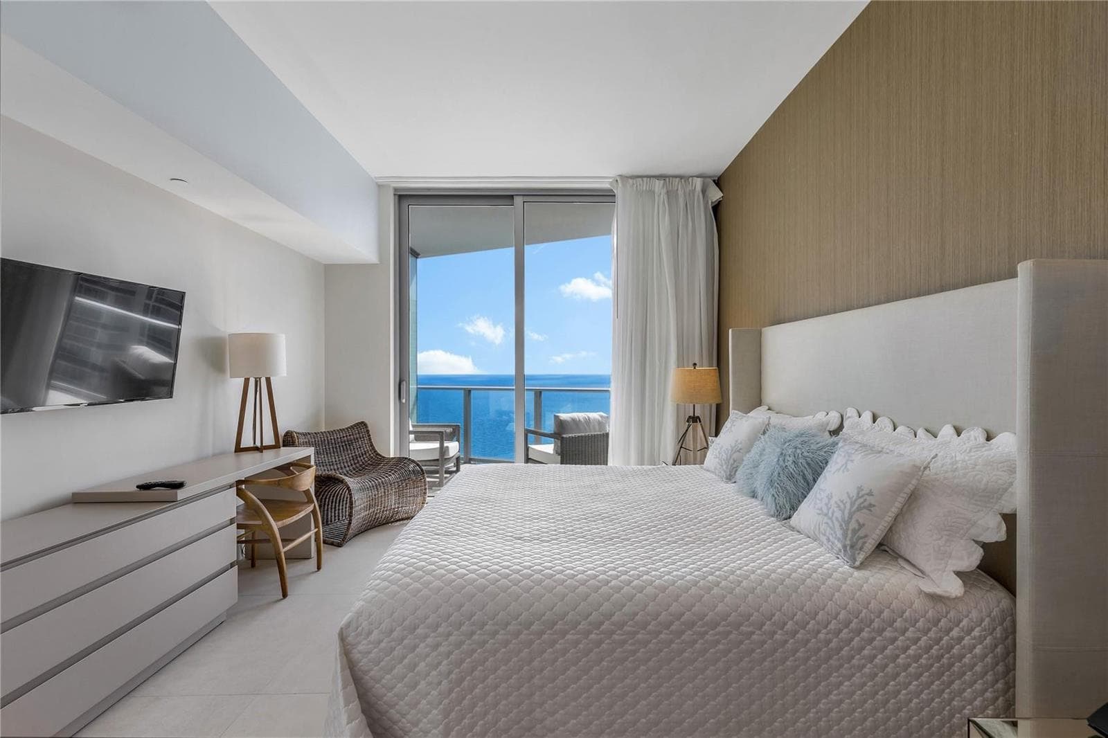 4111 S Ocean Drive # Lph3/5, Hollywood, FL 33019 photo 2
